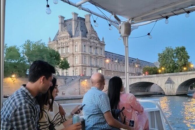 Paris Day Tour with Eiffel Tower, Louvre and Cruise Max 6 People - Lunch Break at Your Pace: Use It Well
