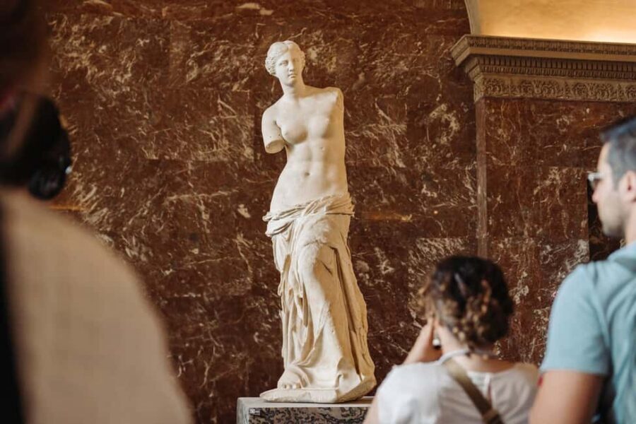 Paris: Louvre or Orsay, Eiffel Tower, City Walk & Cruise - Sainte-Chapelle and the Latin Quarter: quick Gothic, quick charm